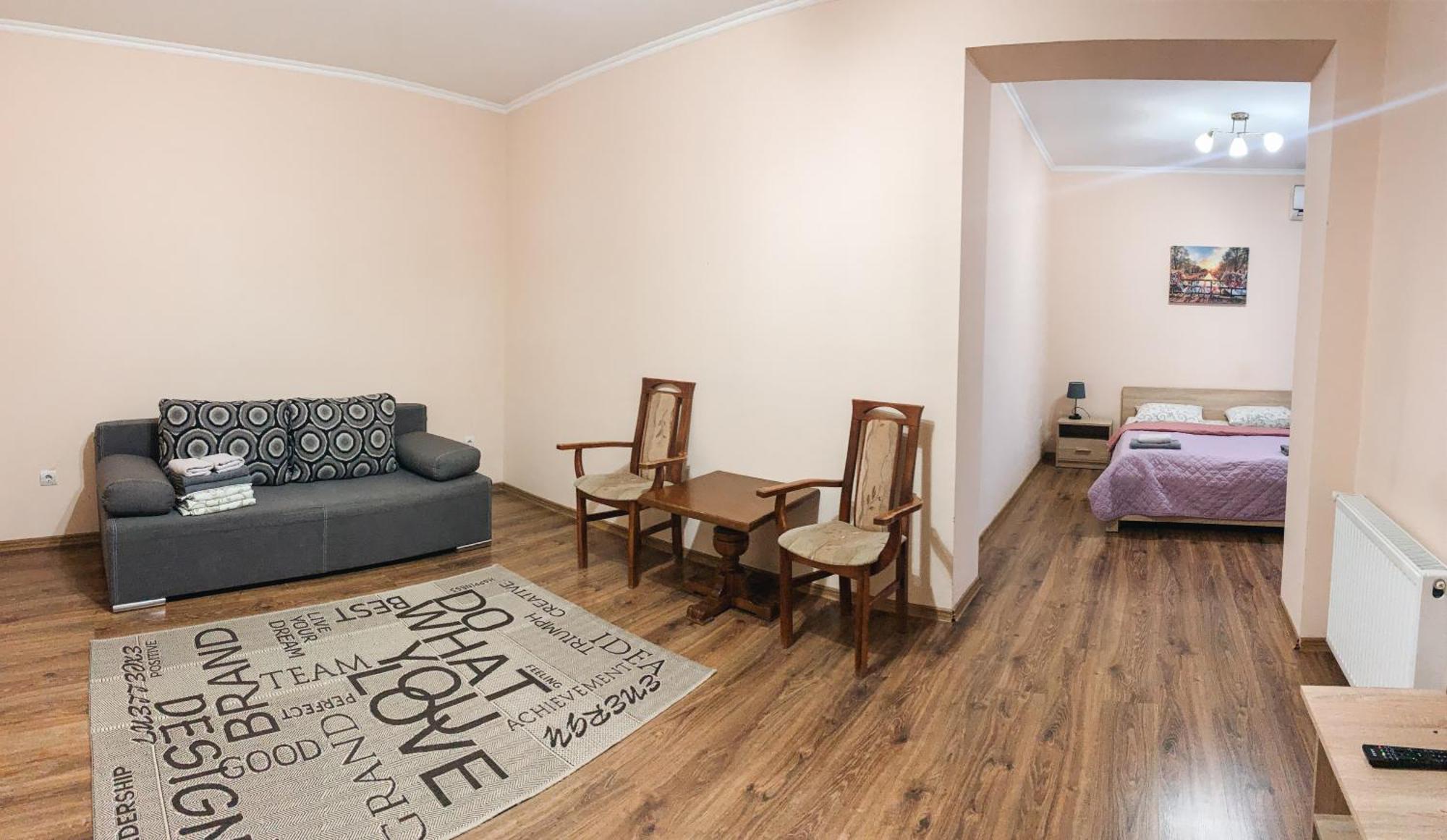 Apartments Domovik Parkaniya, 2A Mukachevo Exterior foto